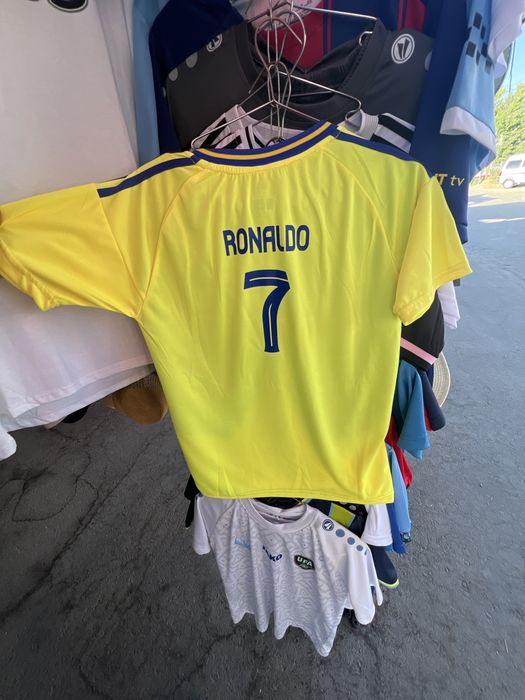 Futbol formalari padraskovy orta yosh bolalar uchun