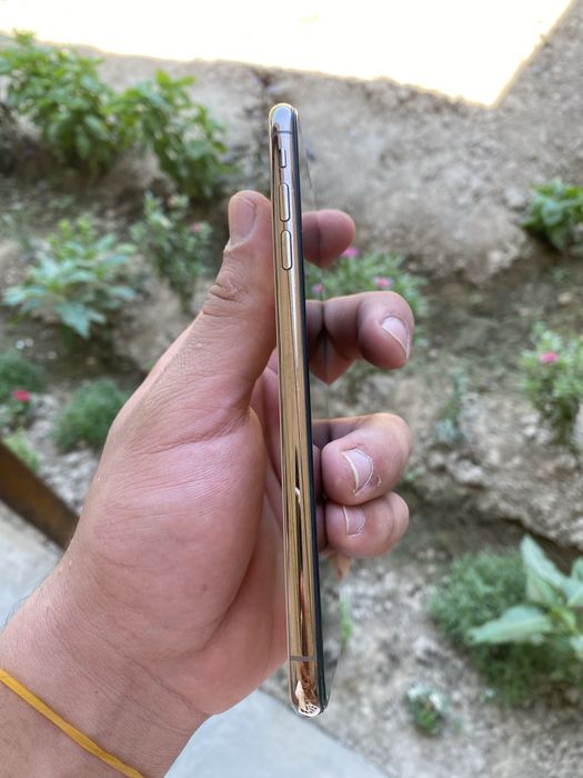 Iphone xs max.