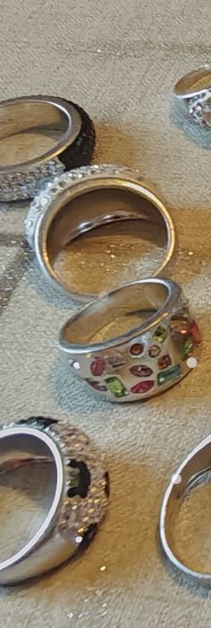 Продавам сребрърни накети