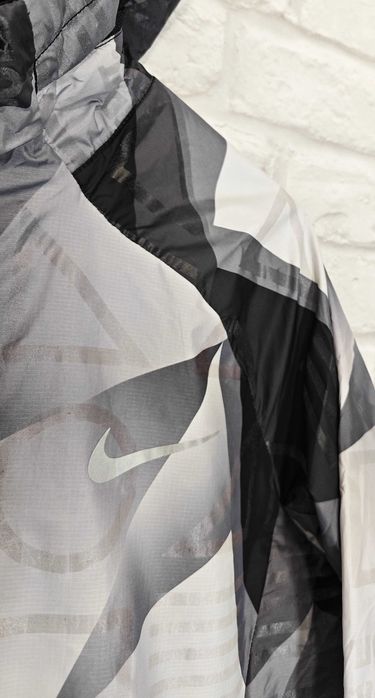 NIKE Оригинално дамско яке / горница с качулка размер М