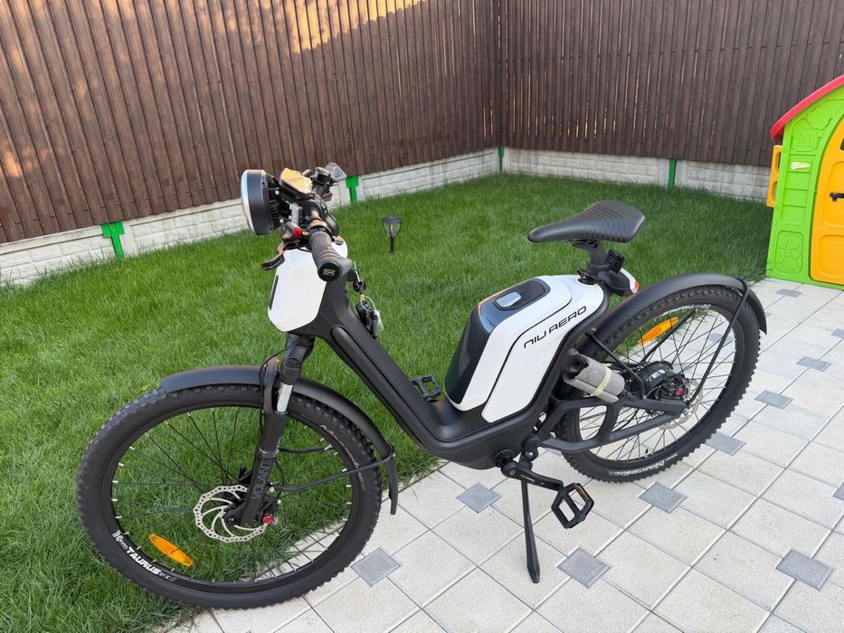 Bicicleta electrica Niu Aero Nou nouta