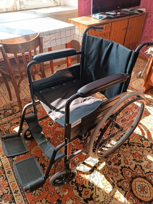 Инвалидное кресло