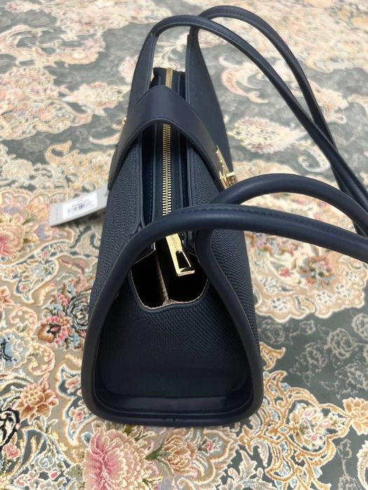 Chrisbella sumka holati yangi