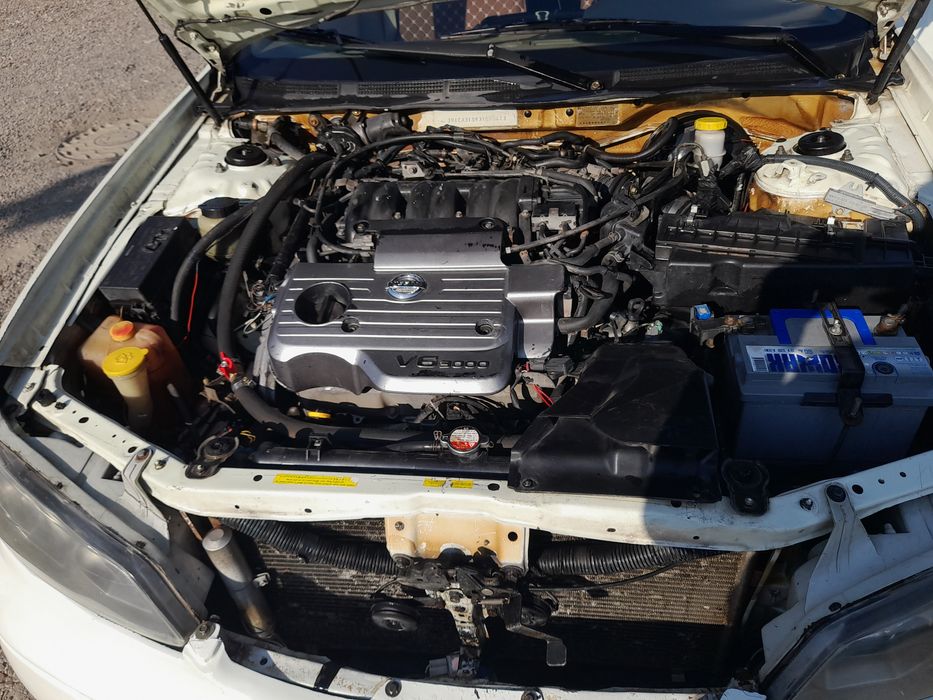 Продам ниссан максима 2003гв