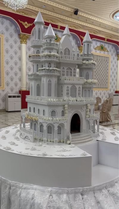 Свадебный шоу торт