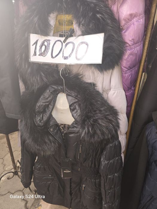 Распродажа женских курток по 10.000 тенге
