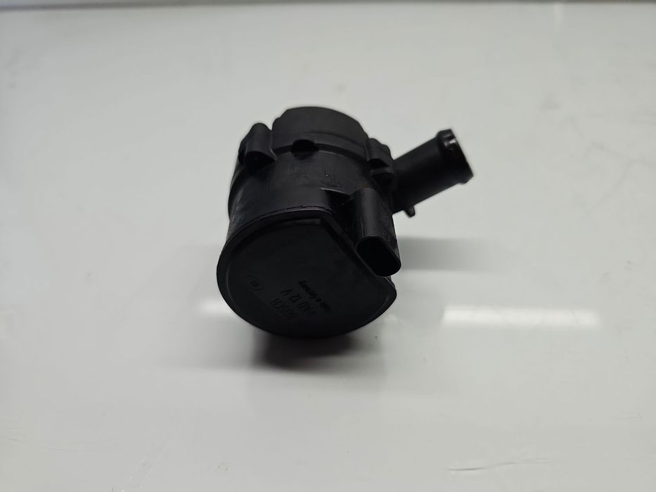 Pompa recirculare apa Volkswagen Golf 7 (5G) [Fabr 2014-prezent] 5G096