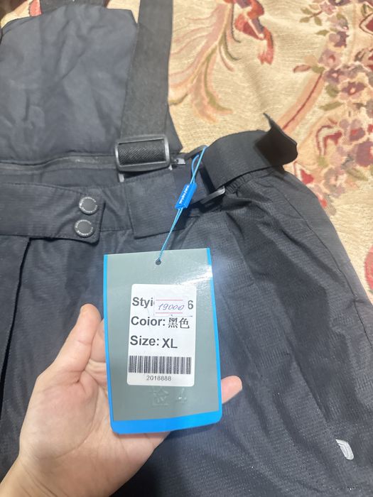 Продаю полукомбинезон НОВЫЙ