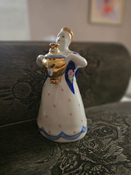 Статуэтка фарфоровая винтаж