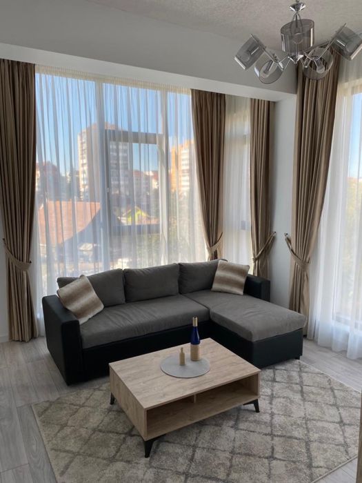 Inchiriez apart 2 camere decomandat str. Dna Stanca