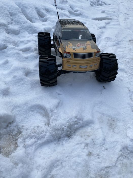 Машинку на двс нитрометане обмен интересуется!