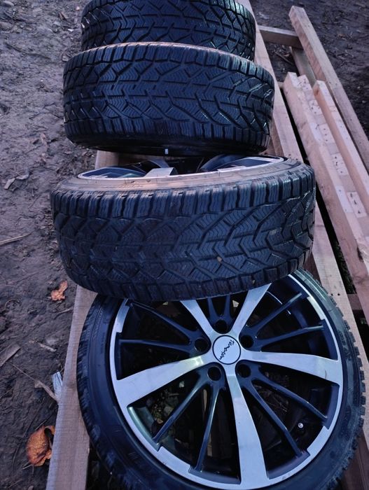 Vând jante R18 + anvelope