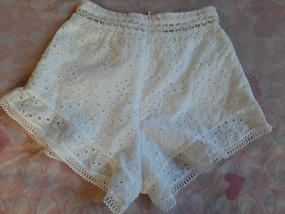 Pantaloni scurti de vara