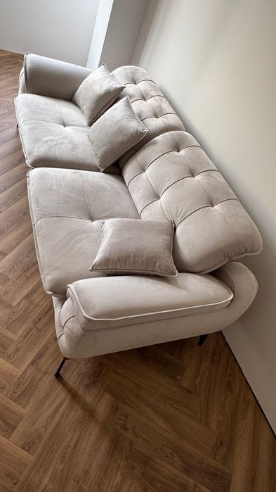 Продавам Триместен Диван GLORIA – Mika, Бежов. Чисто НОВ