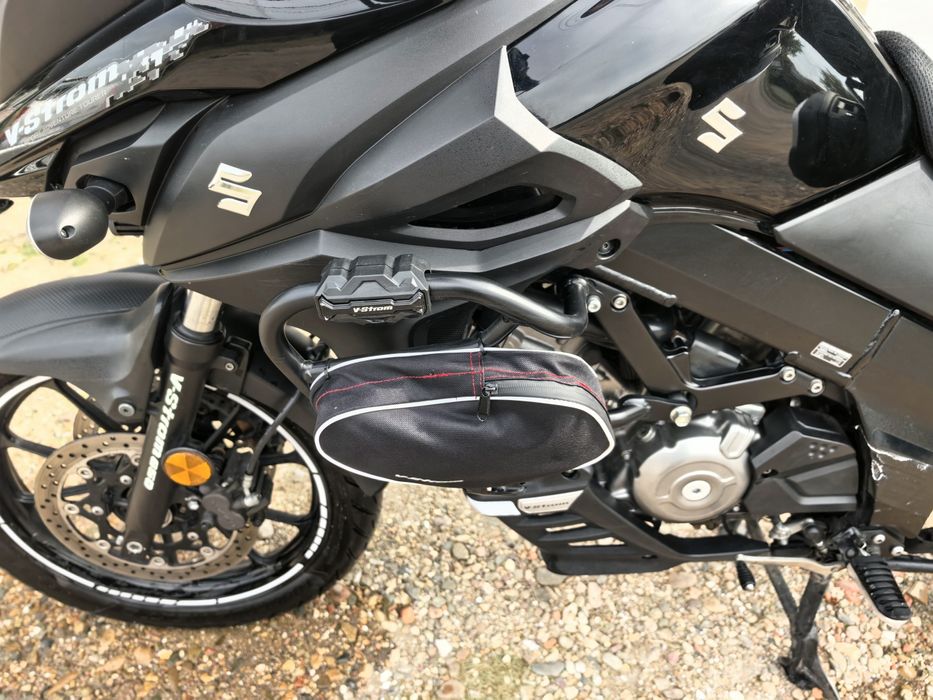 SUZUKI V-STROM 650 Продавам мотоциклет 650 cc
