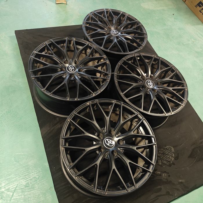 R18 PCD 5 *114,3 Комплект легкосплавных дисков