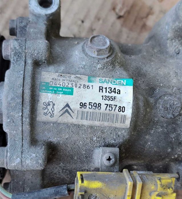 Compresor AC Peugeot 207 1.6 hdi cod 9659875780
