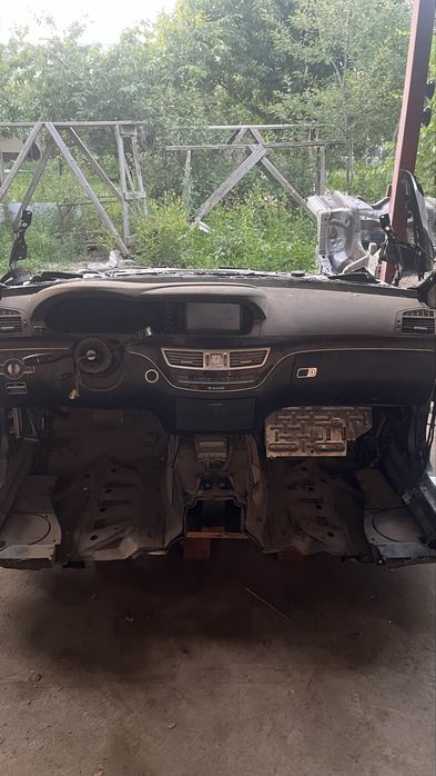 Мерсадес.    W221