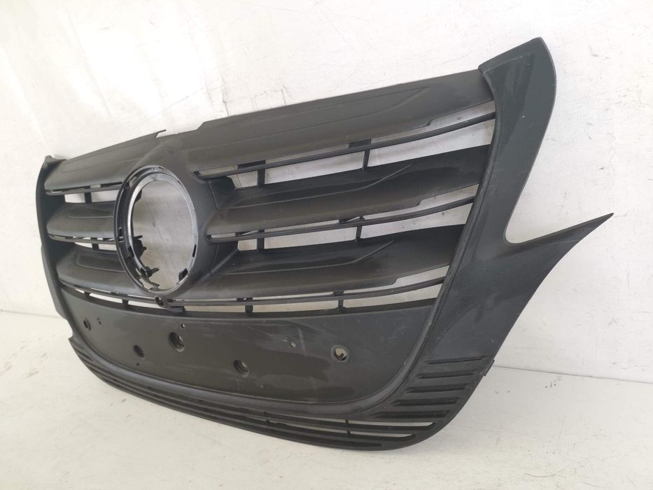 Радиаторна решетка Мерцедес-Бенц Вито W447 Фейслифт / Mercedes-Benz Vi