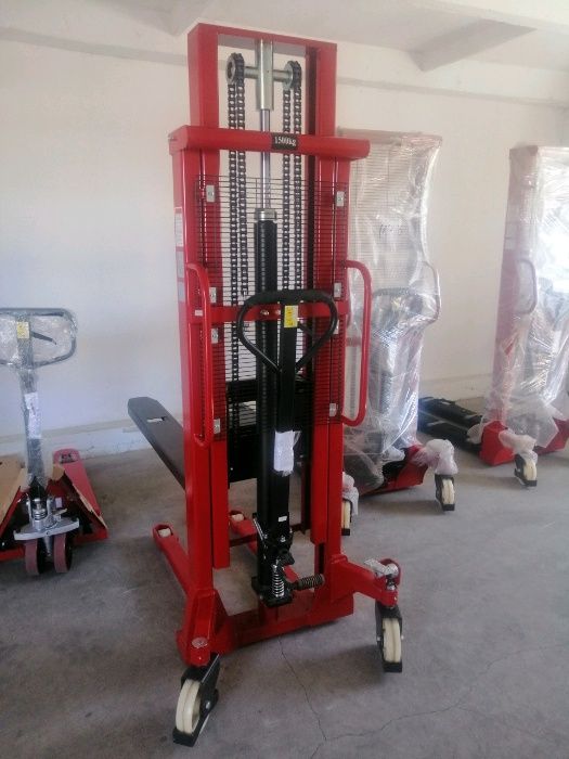 Stivuitor / Transpalet / Stacker Manual 1500 KG - H 2500mm