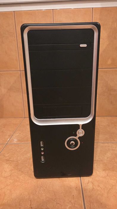 Vand carcasa PC cu power supply si DVD drive inclus