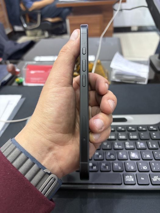 iPhone 16 Черный Sim+eSim 97%