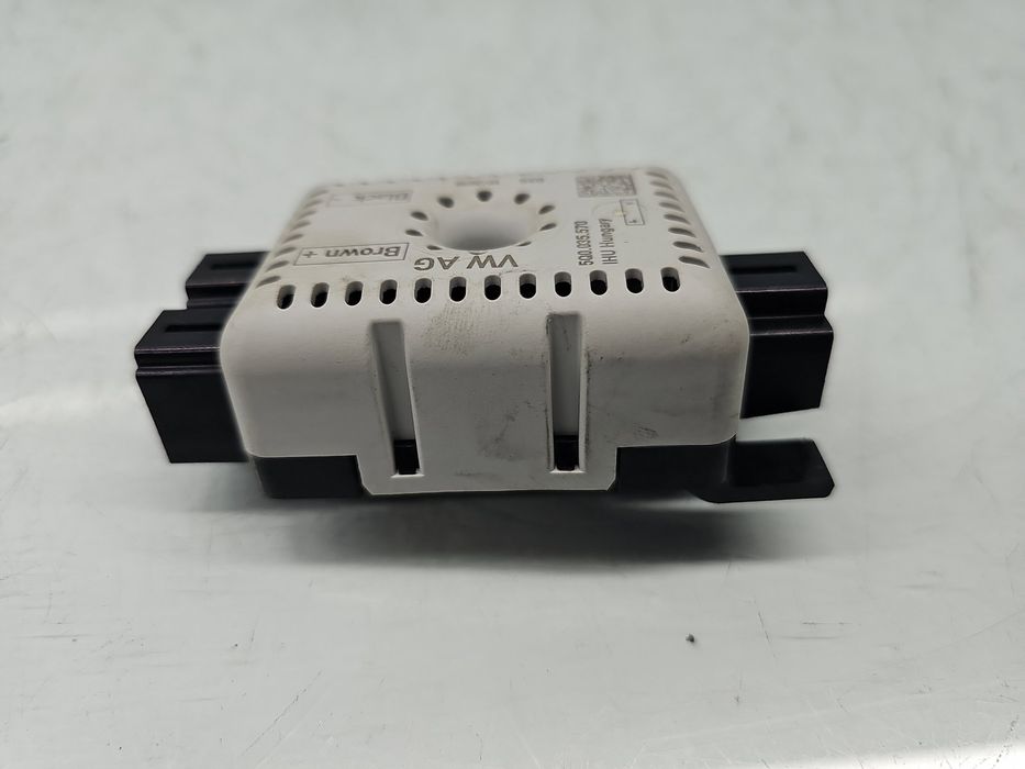 Amplificator antena Volkswagen Golf 7 (5G) [Fabr 2014-prezent] 5Q00355
