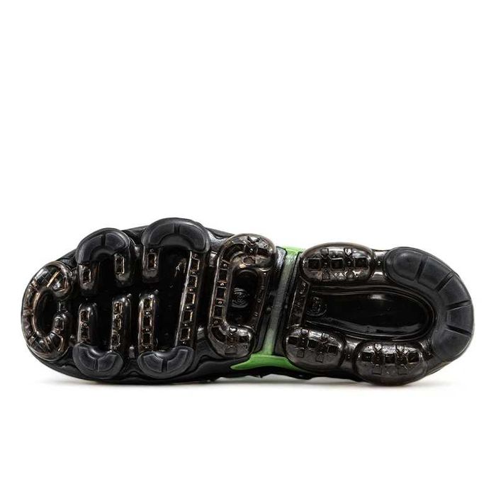 Nike Air VaporMax Plus Black and Green / Outlet