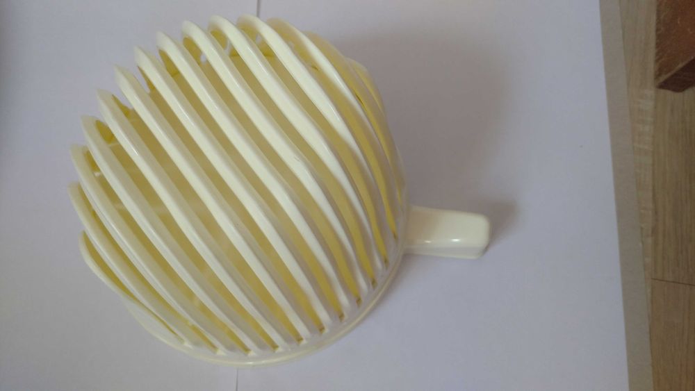 Купа за рязане на салати, пловове и зеленчуци