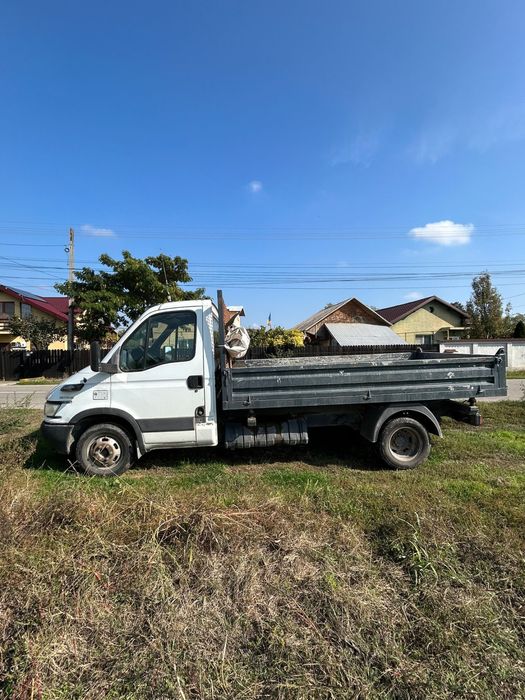 Inchiriez miniexcavator