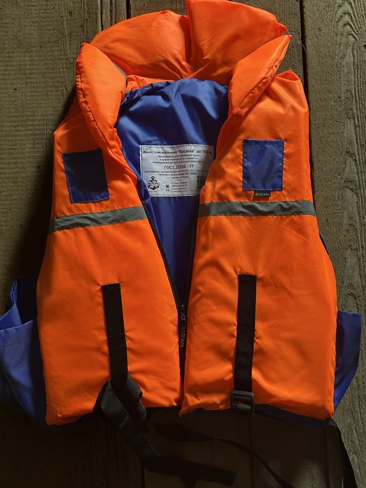 Лодка Bering 340 с мотором