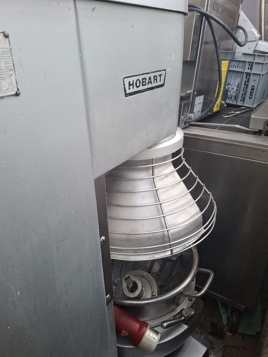 Планетарен миксер HOBART 30 литра