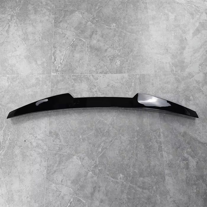 Eleron Pleoapa Luneta BMW  G30 F10  M4 G60 negru lucios