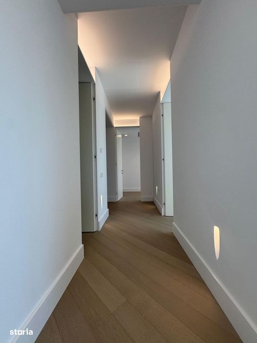 3 Camere || Cortina 126 || Erouiancu Nicolae
