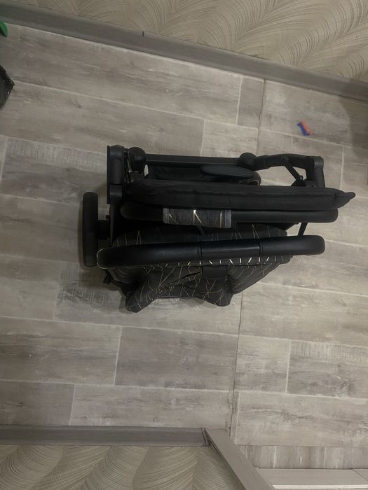 Продам детскую коляску