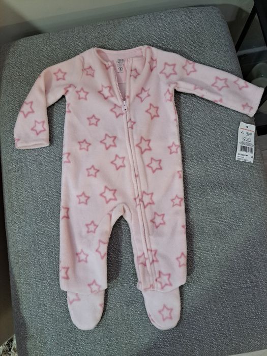 Намален Нов ромпър от пухкав полар 6-9 мес.
