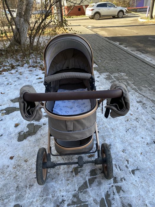 Коляска состояние отличное новое