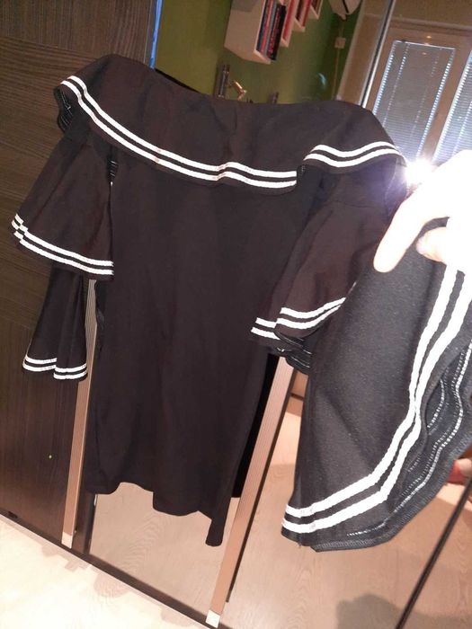 Испанска черна вталена рокля с ръкави чарлстон Кикирики