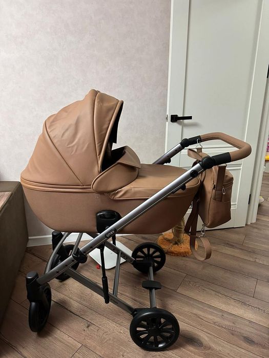 Продам коляску Anex e/type