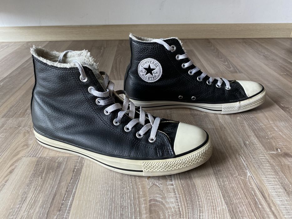 Vând Converse Negrii de Piele Cu Blană 42,5