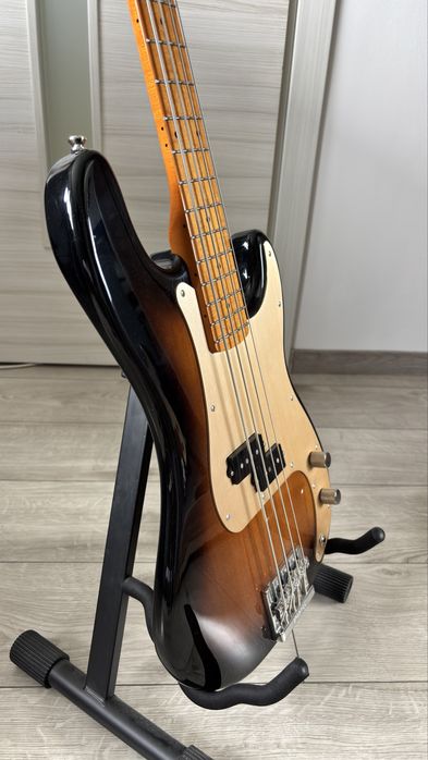 SQUIER Classic Vibe Late 50s Precision Bass Sunburst