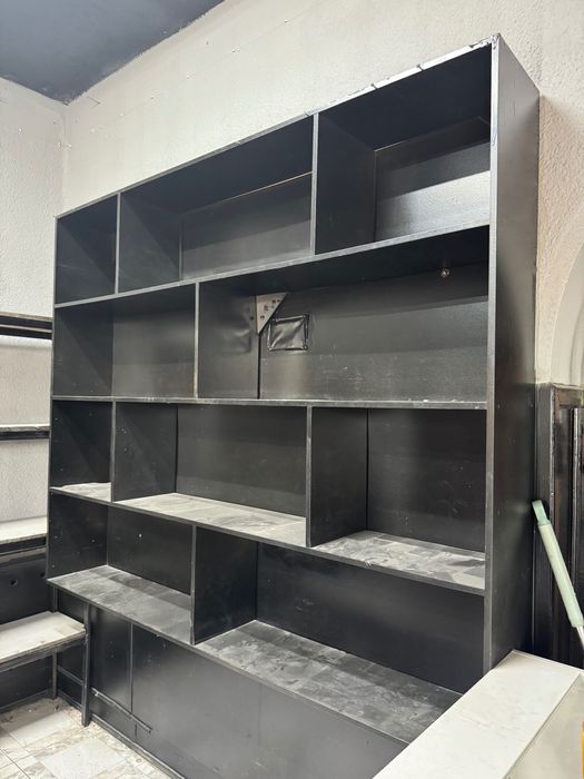 Ресепшен и стиллаж