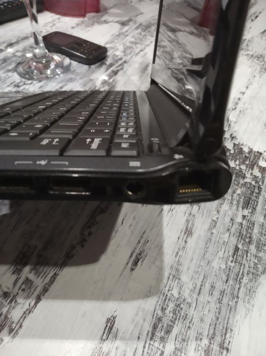 Лап-топ ACER-ONE 10.1