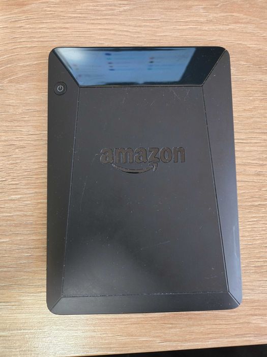Kindle Voyage — 6-инчов четец, 300 ppi, с подсветка