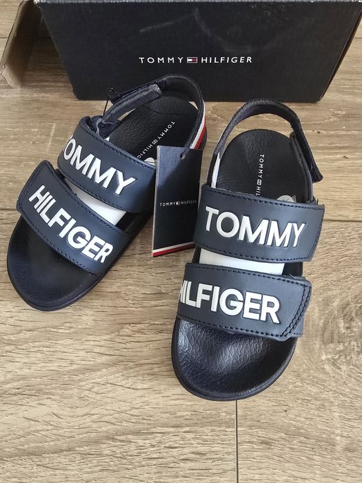 Sandale Tommy Hilfiger  număr 29