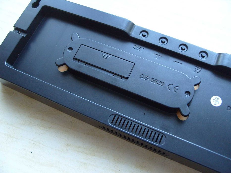 Голям електронен чаcoвниk DS-6629 с дистанционно управление