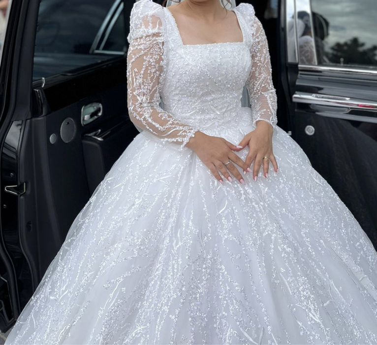 Свадебное платье