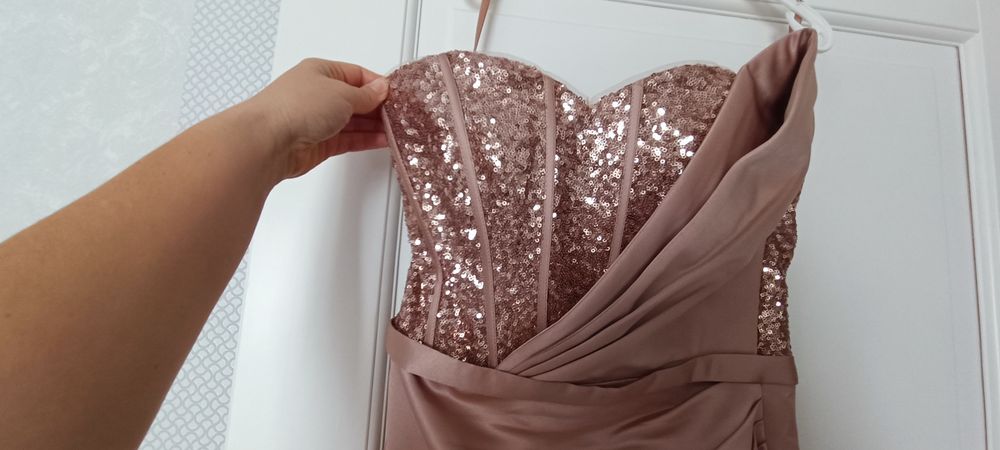Официална рокля цвят rose gold