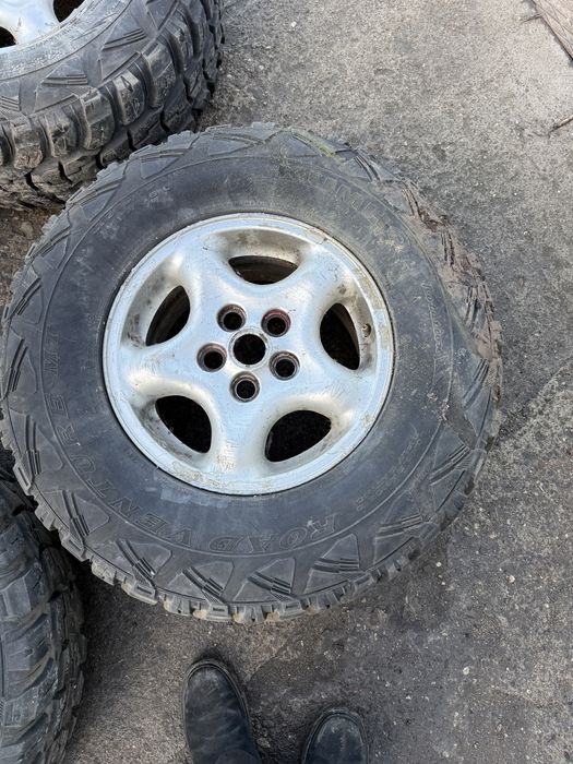 Roti MT  265 - 75 R16  Kumho Road Verture MT