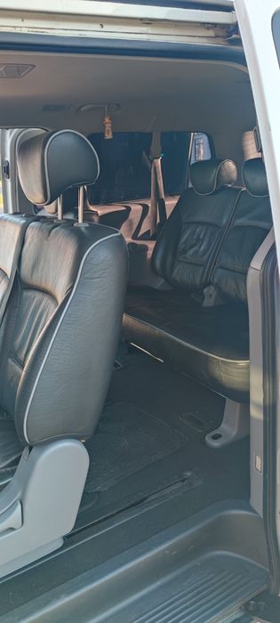 Hyundai H-1 2.5 CRDi 170 CP • 8 locuri • Clima față/spate • 260.000 km